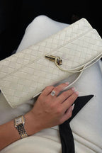 Melanie | Pochette Donna con Fiocco Dorato